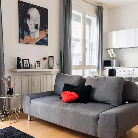 Apartment Plum Guide - Fiddlehead Milan