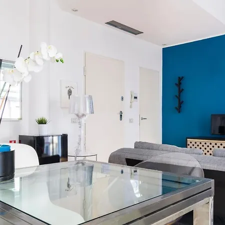 Apartment Plum Guide - Fiddlehead Milan